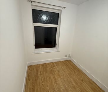 3 Bed Semi-Detached House, Marner Crescent, CV6 - Photo 4