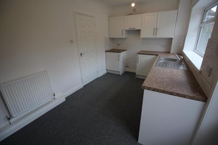 3 bedroom house to rent - Photo 3