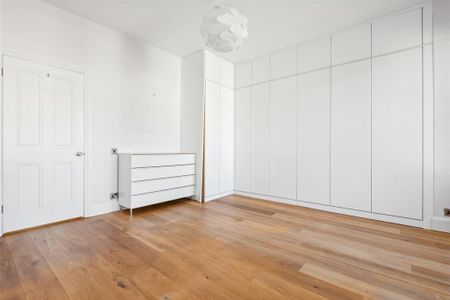 4 bedroom terraced house to rent - Photo 3