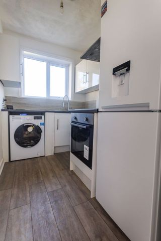 Bryanstone Road, Bournemouth - Photo 4