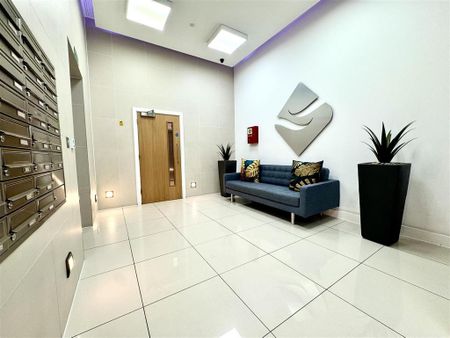 2 bedroom apartment to rent - Photo 4