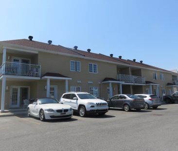CHRMANT LOGEMENT 4 1/2 A LOUER STYLE CONDO - Photo 4