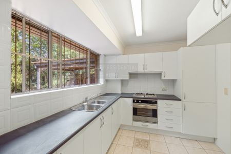 2/113 Ben Boyd Road, Neutral Bay NSW 2089 - Townhouse For Rent | Domain - Photo 2