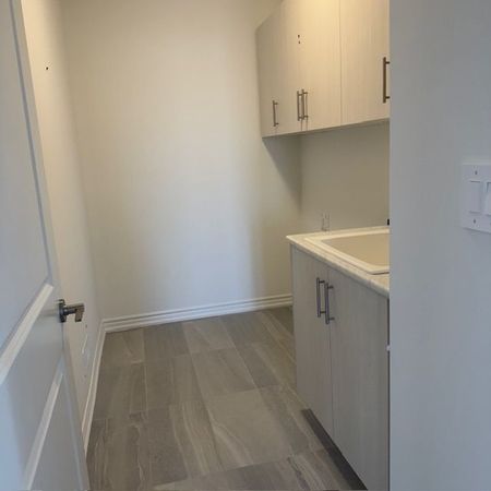 For Lease - 1423 Savoline Boulevard, Milton, Ontario - Photo 4