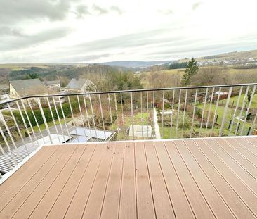 Helle Wohnung mit 2 Balkonen & Einbauküche – wahlweise möbliert! - Foto 1