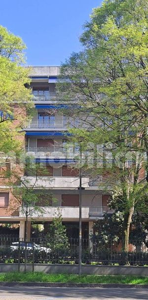 Attico viale Caduti in Guerra 127, Centro Storico, Modena - Photo 2