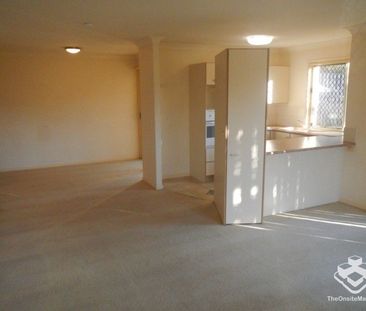 Large, spacious, open plan duplex villa available for rent in Carra... - Photo 4