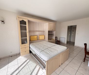 Location Appartement 2 pièces 49m² LES SABLES D OLONNE 85100 - Photo 5