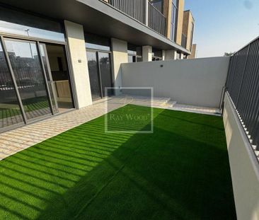 Ultra-Prime | Good Location | Brand new | Vacant - Photo 1