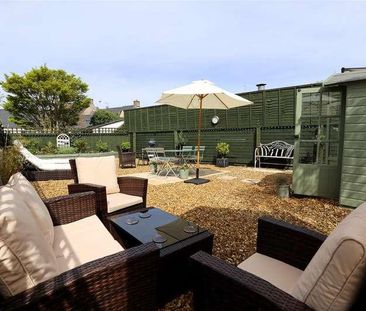 The Limes, Cowbridge, Vale Of Glamorgan, CF71 - Photo 6