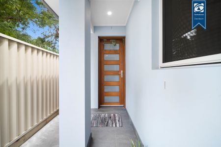 Modern 2-Bedroom Granny Flat with Private Alfresco - Photo 4