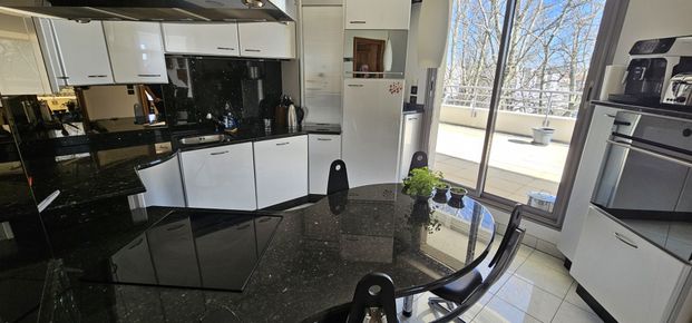 Location Appartement 4 pièces 149m² MULHOUSE 68100 - Photo 1