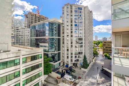 Quantum North Tower Lofts , #712 - Photo 4