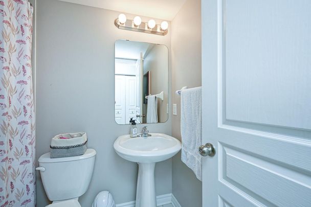 For Lease - 76 Stonehaven Drive Unit# 1, Kanata, Ontario - Photo 1