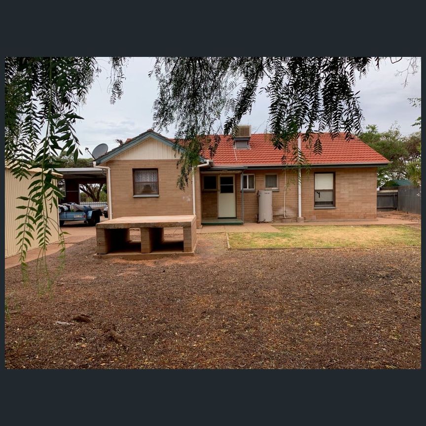 156 Cartledge Avenue, Whyalla Stuart, SA 5608 - Photo 1