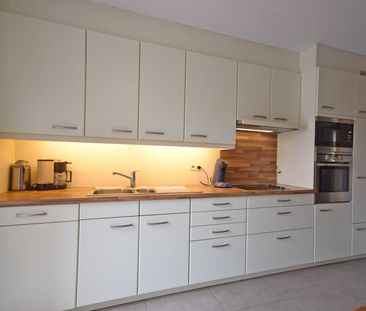 GELIJKVLOERSAPPARTEMENT MET GARAGE - Photo 6