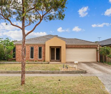 15 Cardinia Grove, Manor Lakes - Photo 2