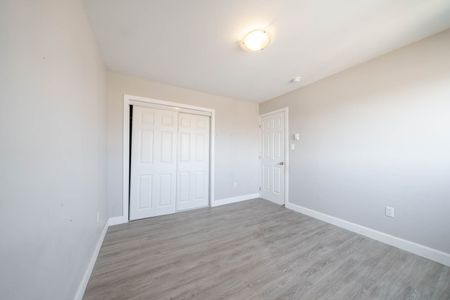 For Lease - 438 Highway 8 N/A Unit# #2 Upper, Hamilton, Ontario - Photo 5