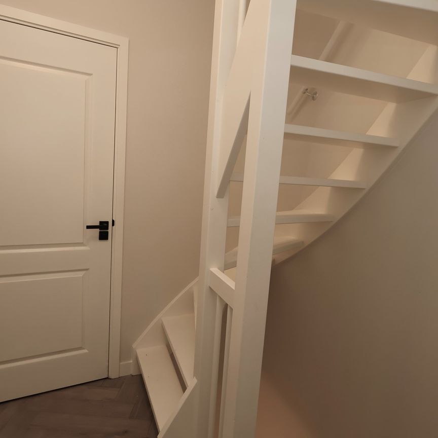 For rent: Schiedamsesingel, 3012 BC Rotterdam - Photo 1