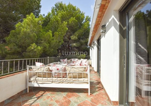 Villa for long term rent in Moraira