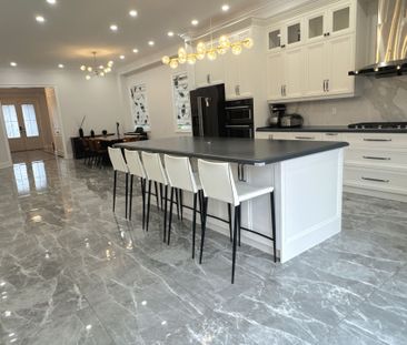 For Lease - 34 Manor Hampton Street, East Gwillimbury, Ontario - Photo 6