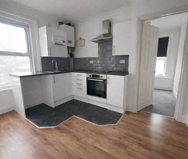 Studio Flat, Clausentum Road, SO14 - Photo 2