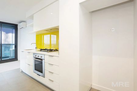 Immaculate apartment with amazing view - Photo 3