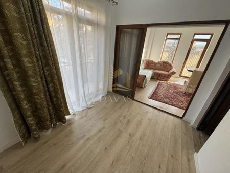 Casa individuala de inchirat 4 camere decomandat | 4 parcari | Curte - Photo 4