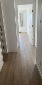 CLOSE TO RCH & SKYTRAIN *BONUS* 1 Bedroom Suites - Photo 4