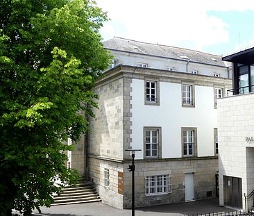 A Louer. Quimper Un T1 Meublé dans le Quartier du Palais de Justice avec Vue sur l’Odet - Photo 6