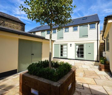 1 bedroom mews to rent - Photo 5