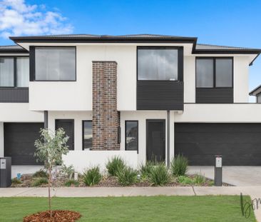 Spacious 4-Bedroom Family Home in Prime Location - Photo 3