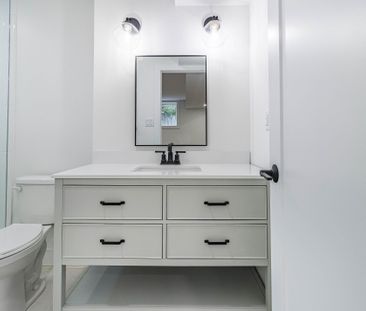 For Lease - 3278 Trevor Court Unit# Lower Level, Mississauga, Ontario - Photo 2