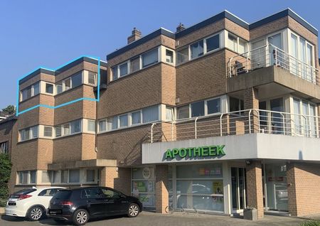 TWEESLAAPKAMER APPARTEMENT MET GARAGE TE WONDELGEM - Photo 4