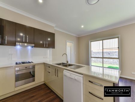 NORTH TAMWORTH - Two Bedroom and Two Bathroom Unit - Photo 4