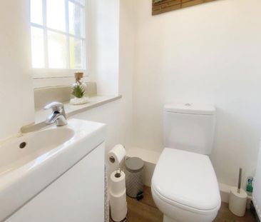 3 bedroom House To Let - Photo 3