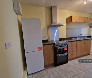 1 bedroom flat to rent - Photo 5