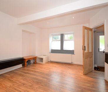 2 bedroom cottage to rent - Photo 2