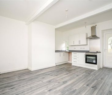 2 bedroom terraced house to rent - Photo 2