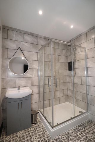 BRAND NEW En Suite Rooms in Warrington - Photo 2