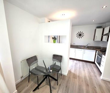 1 bedroom flat to rent - Photo 3