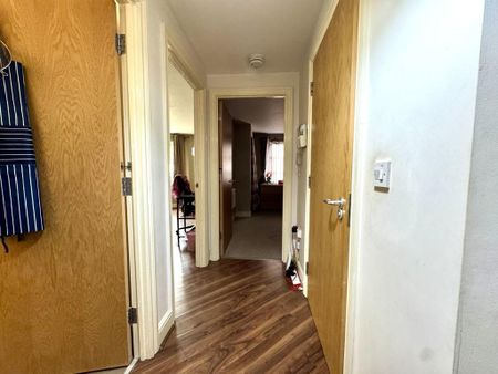1 bedroom flat to rent - Photo 2