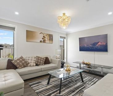 Stylish Family Living in Leppington - Photo 3