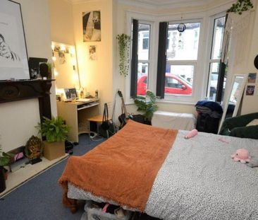 1 bedroom in a house share to rent - Photo 5