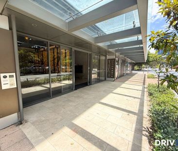 Chic 1-Bedroom Riverside Apartment! - Photo 2