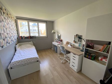 Apartment - Photo 4