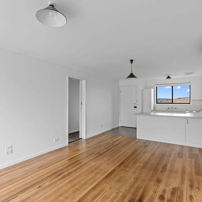 For Lease: Renovated 2-Bedroom Home in Newnham, Tasmania - Photo 1