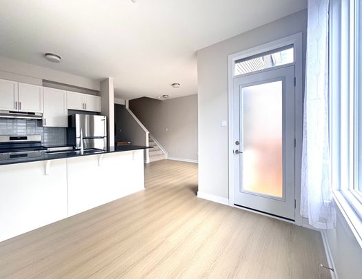 For Lease - 868 Andesite Terrace, Barrhaven, Ontario - Photo 1