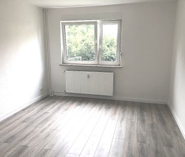 Frisch sanierte 2 Raumwohnung mit Balkon - Photo 1