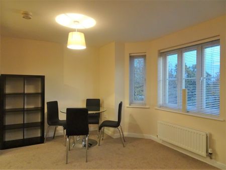 2 bedroom Apartment to rent - Photo 3